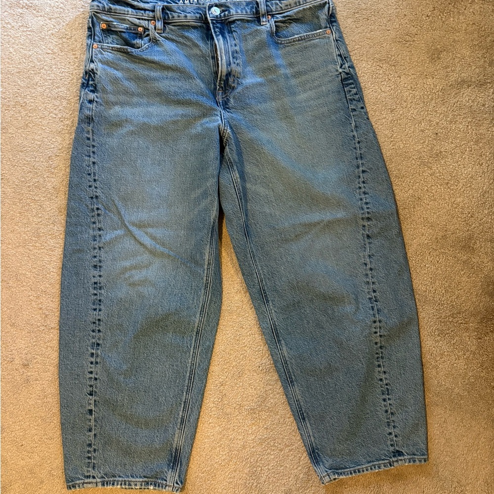 Women's Barrel Fit Blue Jeans